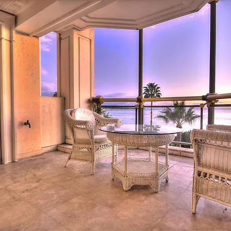 Luxury 4 Bedrooms - Croisette -apt N° 5m43 شقة كان